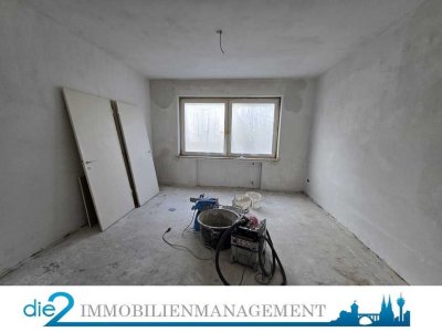 Sanierte 4-Zimmer Altbauwohnung mit Balkon im wunderschönen Oberkassel!
