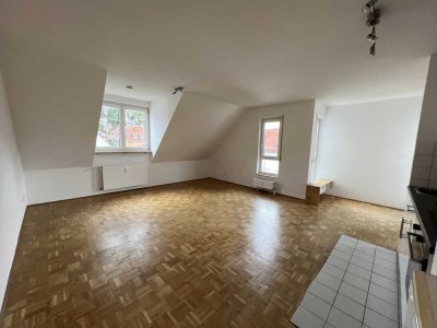 Große 1 Zi.-Wohnung in Esslingen, zentrale Lage!