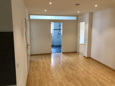 moderne 3-Zimmerwohnung in ruhiger Lage mit Balkon in Freiburg - St. Georgen