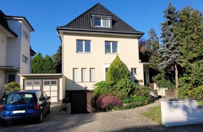Freistehender Altbau mit besonderem Flair in exklusiver Lage von Bad Godesberg-Plittersdorf