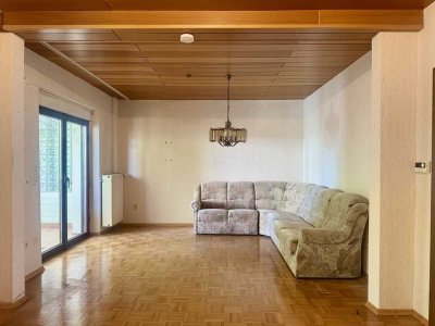 Renovierungsbedürftiges Reihenmittelhaus in LU-Oggersheim!