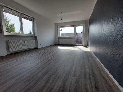 Helle 2-Zimmer-Wohnung mit 2 Balkonen, Nürnberg-Katzwang,  provisionsfrei