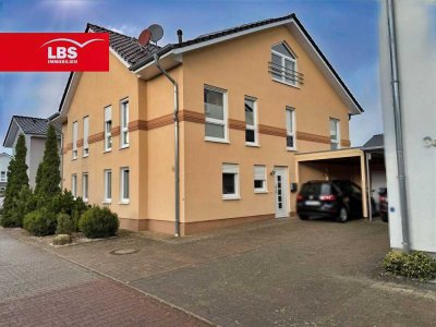 Moderne Doppelhaushälfte in zentraler Lage