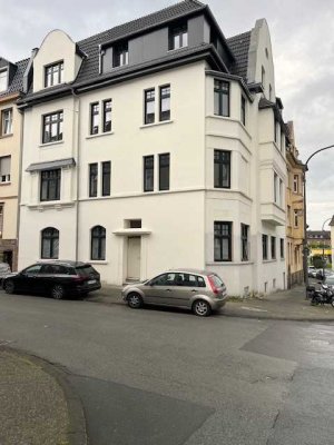 Erstbezug! Nur mit Wohnberechtigungsschein ! / Komplett sanierte 3-Zi, - Wärmepumpen Fußbodenheizung