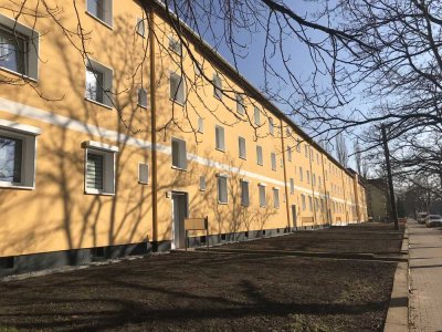 RenovierteWunderschöne 4‑Zimmer Wohnung mit Balkon im 1. OG in Magdeburg-Salbke