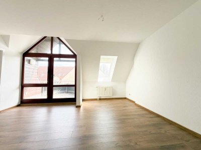 Modernisierte Maisonettewohnung mit sonnigem Balkon - 3 Zimmer