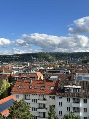 DG Wohnung vom Feinsten mit Balkon und Ausblick zum Fernsehturm