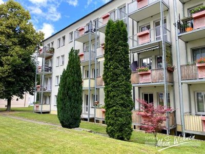 3- Raum-Erdgeschosswohnung mit Dusche und Balkon