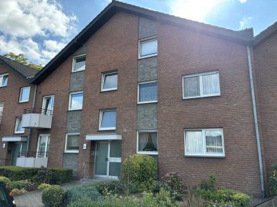 Attraktive und modernisierte 2-Zimmer-Wohnung mit Balkon, EBK und TG Stellplatz