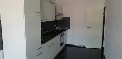 Erstbezug nach Sanierung / helle 4 Zi. WHG, 88qm, 2 OG, EBK , Vollbad, Gäste WC