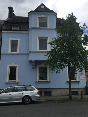 Freundliche und gepflegte 3-Zimmer-Dachgeschosswohnung in Hof