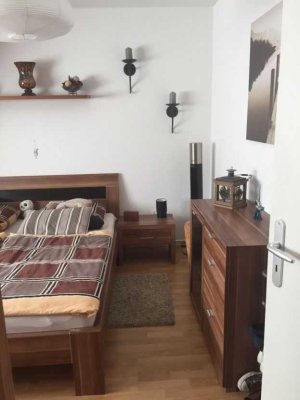 Attraktive, helle 2-Zimmer Dachgeschoßwohnung Krefeld Bockum Glindholzstr.147