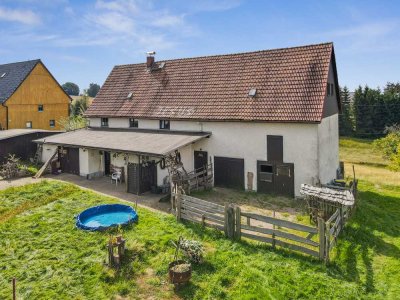 Historisches 6-Zimmer-Bauernhaus auf 8.000 m2 Grundstück + idyllische Feldrandlage in Krumhermsdorf