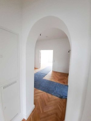 ### WOHNEN MIT STIL! SANIERTE ALTBAUWOHNUNG AM WOOG  MIT GROSSER TERRASSE UND LOGGIA ###