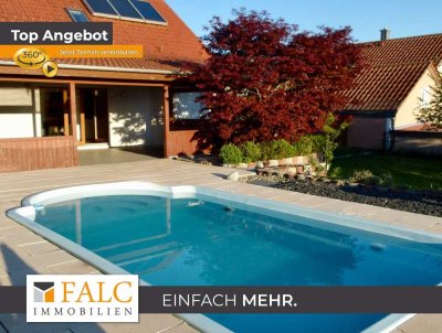 Einfach Mehr: Gepflegtes EFH in absolut ruhiger Sonnen-Lage, Do-Garage, FBH, EBK, Garten-Pool. Frei.