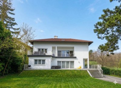 Moderne Villa mit Panorama – Wohnen mit Weitblick vor den Toren Wiens