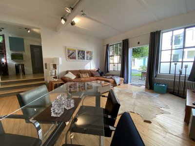 Exklusive, geräumige 2-Zimmer-Loft-Wohnung mit Einbauküche in Eppendorf, Hamburg