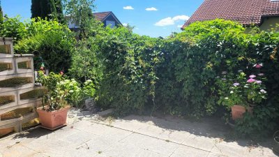 Lichtdurchflutete 3,5-Zimmer Erdgeschosswohnung mit großem Garten