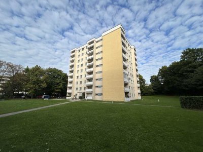 Helle 4-Zimmer-Wohnung mit Balkon in grüner Umgebung