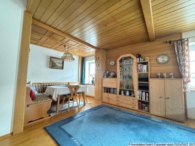 SCHWAZ Zentrum: 3-4 Zimmer-Wohnung mit TG Platz