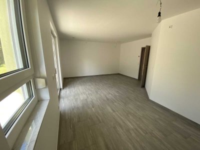 Moderne 3-Raum-Wohnung mit Terrasse und Garten. Neubau & Erstbezug in ruhiger Lage von Großröhrsdorf