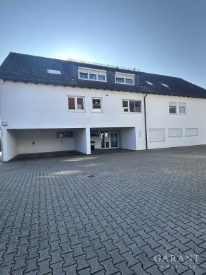 Gemütliche 2 Zimmer-Dachgeschoss-Wohnung mit Stellplatz!