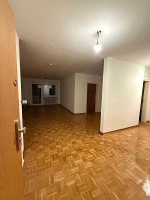 Helle 3-Zimmer Wohnung mit Balkon in Köln-Merheim