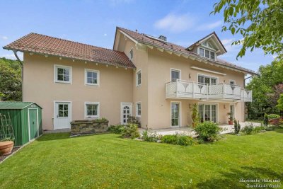 Top-gepflegtes Zweifamilienhaus mit bezauberndem Garten in Winzer - hier finden Sie Ihr Wohnglück!
