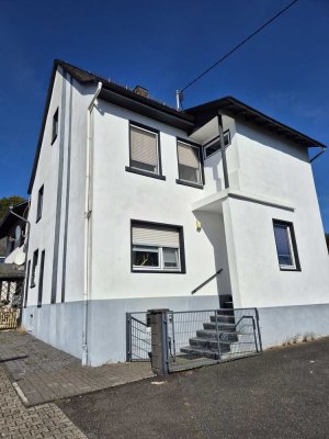 ***CHARMANTES EINFAMILIENHAUS IM HERZEN VON WELSCHNEUDORF***