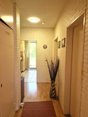 IMWRC – Vermietet - mit Balkon - mit Aufzug! 2-Zimmer-ETW im Wuppertaler Norden!