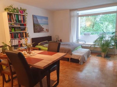 Geschmackvolle 2-Raum-Wohnung mit gehobener Innenausstattung mit EBK in Hannover