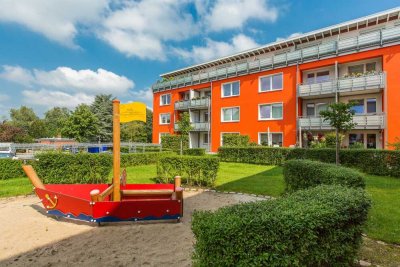 SCHÖNE ERDGESCHOSSWOHNUNG MIT GARTEN: 3-Zimmer mit Blick ins Grüne in Glashütte