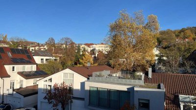 Modernisierte 3-Zimmer-Wohnung im 4. OG mit Balkon in Leonberg
