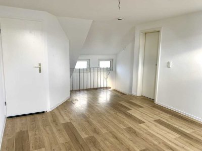"Achtung provisionsfrei zu verkaufen" helle renovierte Dachgeschosswohnung