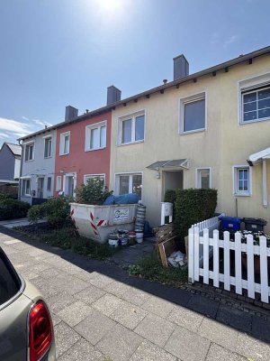 Renoviertes Reihenmittelhaus in Leverkusen Bürrig!