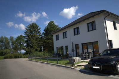 Erstbezug in EBENFURTH! Doppelhaushälfte mit Garten & 116 m² Wohnfläche – Jetzt besichtigen!