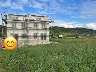 Moderne Doppelhaushälfte im Grünen - Erstbezug mit EBK