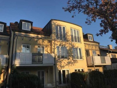 Gepflegte 2,5-Zimmer-Wohnung mit Balkon und Einbauküche in München