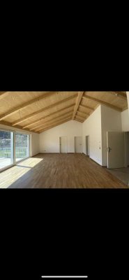 Ansprechende 3-Zimmer-Wohnung mit Balkon in Parsberg