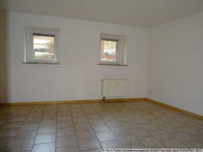 1-Raum-Souterrain-Wohnung mit Terrasse zu vermieten!