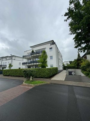 Hochwertige 3-Zimmer-Hochparterre-Wohnung mit geh. Innenausstattung mit Balkon