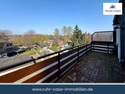 Attraktive Dachgeschosswohnung mit großem Balkon, Garage & Blick ins Grüne