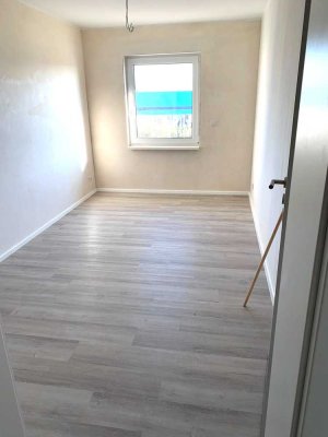 Vollständig renovierte 3-Zimmer-Wohnung mit geh. Innenausstattung in Kleinmaischeid