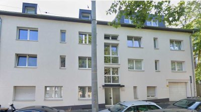 Modernisierte Erdgeschosswohnung mit Terrasse