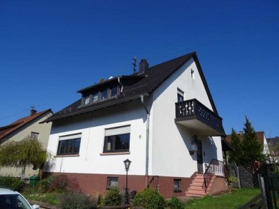 Schönes 1-2 Familienhaus am Waldrand von Leimen zu verkaufen!