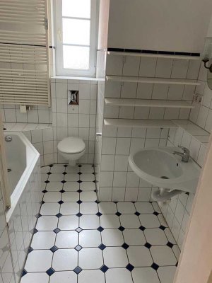 Großzügige 4- 6 Zimmer Wohnung in Uni und Klinikum nähe