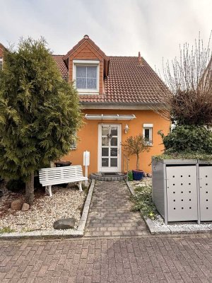 Charmante Doppelhaushälfte mit Wintergarten und Garage in Leipzig- Rückmarsdorf