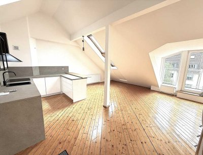 Junges Wohnen in Linden-Mitte! Kernsanierte Dachgeschosswohnung mit Terrasse...