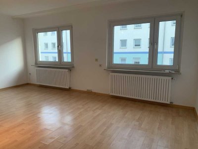 Lichtdurchflutete Wohnung im 1. OG in Köln Bayenthal, direkt vom Eigentümer
