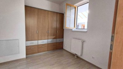 Landhaus-Charme, sonnige 3 ZI mit Naturblick, Parkplatz
